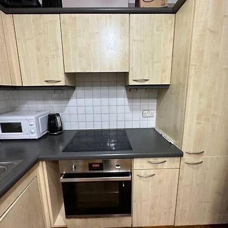 A 2 Standard Bedrooms Flat London Exterior foto