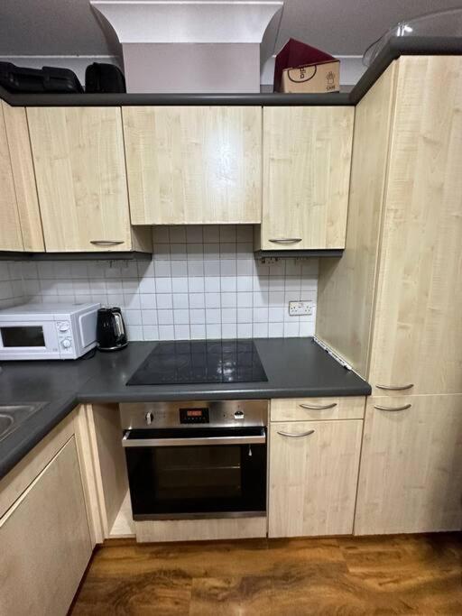 A 2 Standard Bedrooms Flat London Exterior foto
