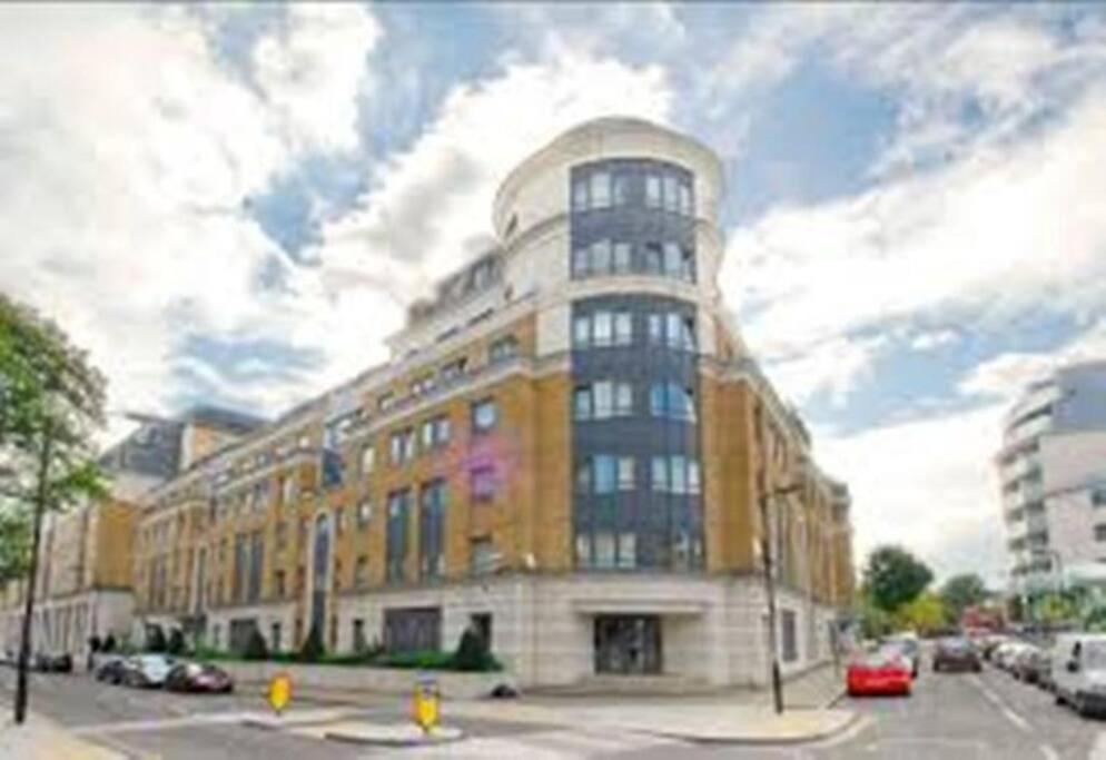 A 2 Standard Bedrooms Flat London Exterior foto